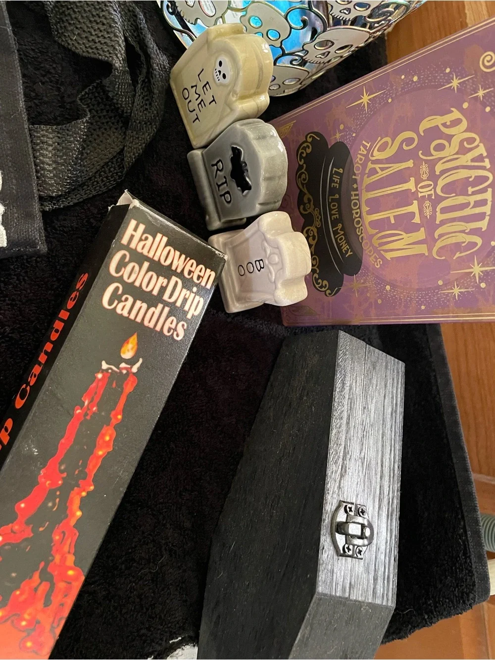 Spooky Halloween Decor Bundle
